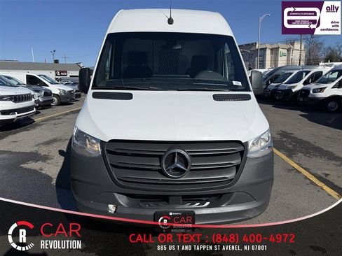 Used 2023 Mercedes-Benz Sprinter 2500 image 2