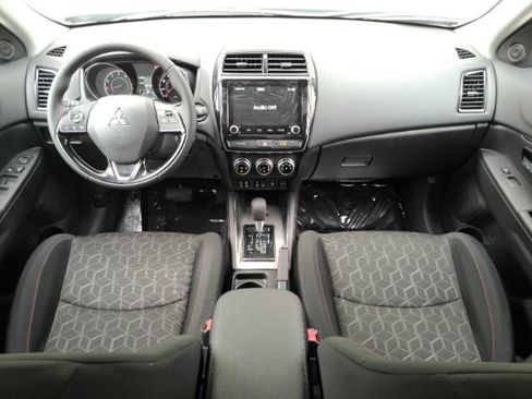 Used 2026 Mitsubishi Outlander Sport ES AWD/4WD image 3