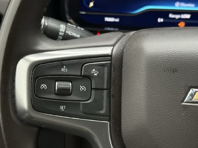 Used 2024 Chevrolet Suburban LT RWD image 14