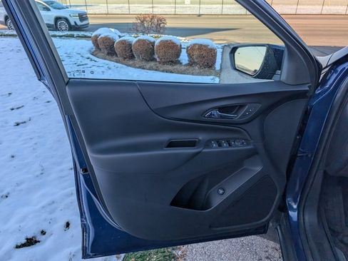 Used 2023 Chevrolet Equinox LT image 12