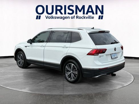 Used 2018 Volkswagen Tiguan SEL AWD/4WD image 4