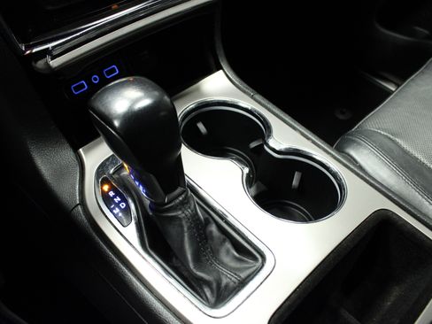 Used 2021 Jeep Grand Cherokee Limited w/ Luxury Group II image 22