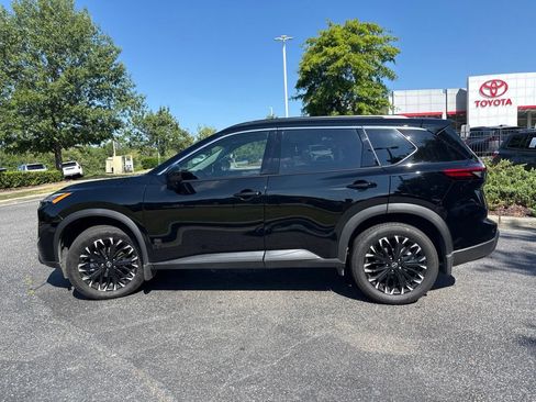 Used 2026 Nissan Rogue Dark Armor FWD image 3