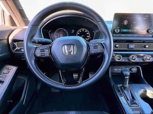 Used 2023 Honda Civic Sport image 9