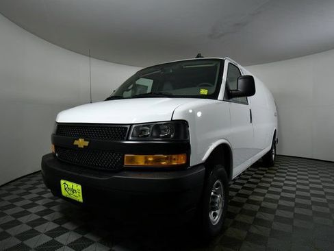 New 2025 Chevrolet Express 3500 Work Van w/ Driver Convenience Package image 6