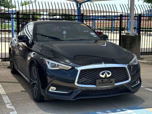 Used 2018 INFINITI Q60 3.0t Luxe w/ Sensory Package 3.0T Luxe AWD/4WD image 3