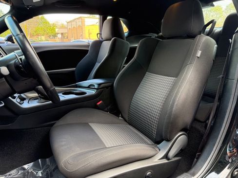 Used 2022 Dodge Challenger GT image 22