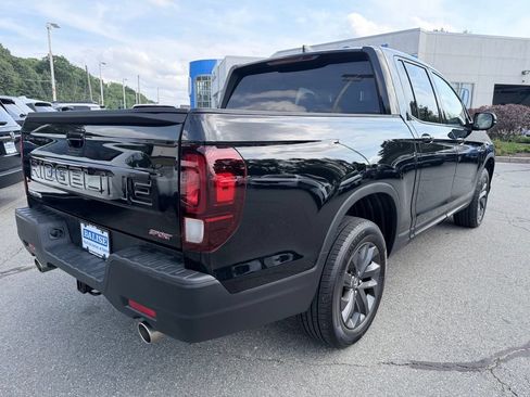 Used 2024 Honda Ridgeline Sport image 5