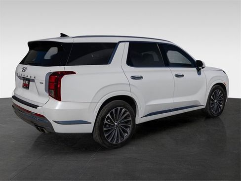 Used 2025 Hyundai Palisade Calligraphy image 9