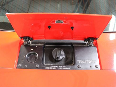 Used 1993 Chevrolet Corvette Coupe RWD image 21