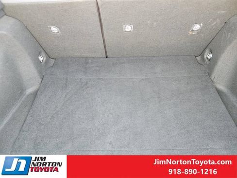 Used 2026 Toyota Prius LE FWD image 32