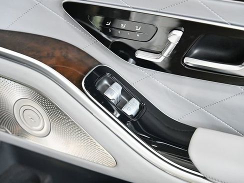 Used 2023 Mercedes-Benz S 580 4MATIC Sedan image 50