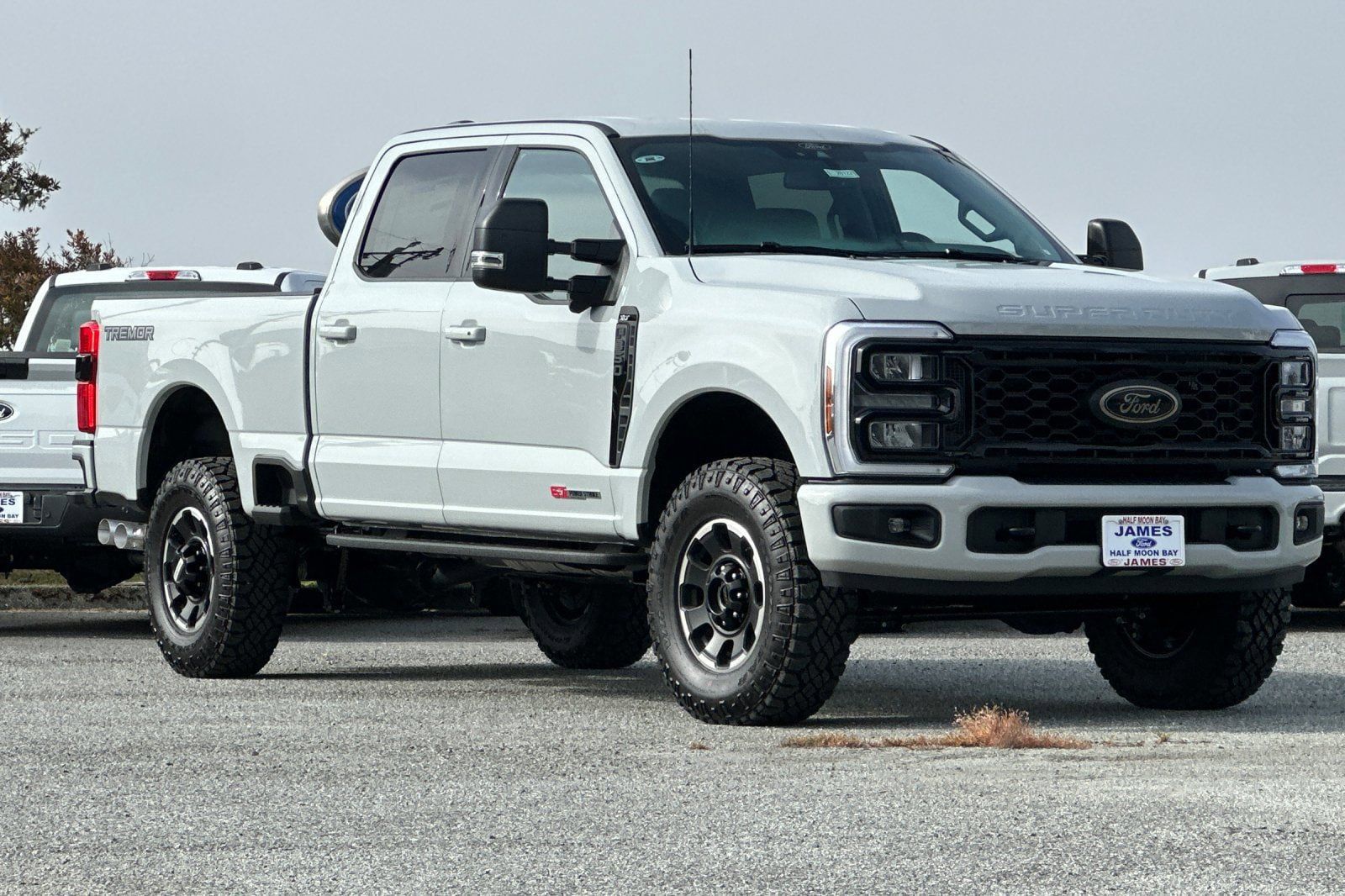New 2026 Ford F350 XLT w/ XLT Premium Package AWD/4WD image 7