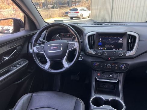 Used 2021 GMC Terrain SLT w/ Elevation Edition image 17