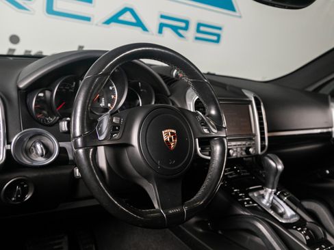 Used 2012 Porsche Cayenne image 10