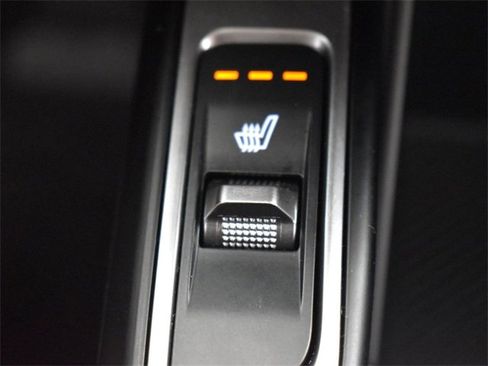 Certified 2025 Kia Sorento S w/ Panoramic Sunroof Package image 22