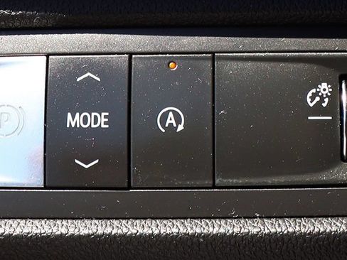 Used 2025 GMC Acadia Elevation FWD image 44
