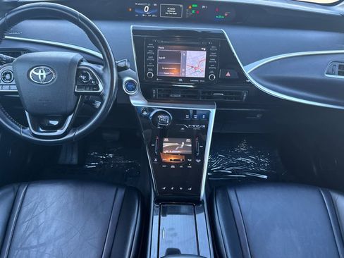 Used 2019 Toyota Mirai image 3