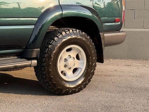 Used 1994 Toyota Land Cruiser AWD/4WD image 22