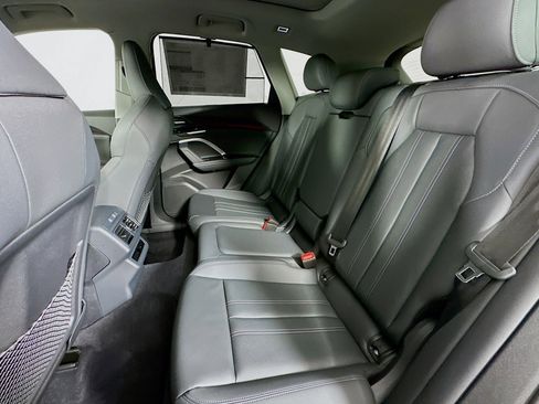 New 2025 Audi Q5 Premium Plus image 9