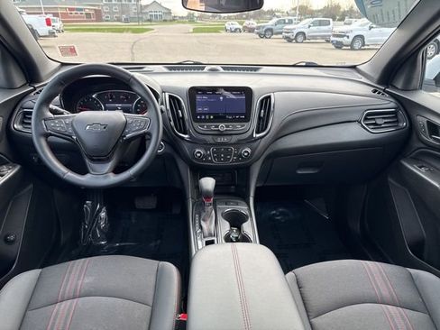 Used 2023 Chevrolet Equinox RS AWD/4WD image 10