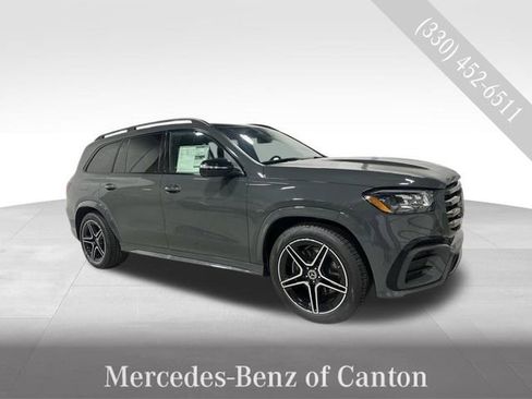 New 2026 Mercedes-Benz GLS 450 4MATIC image 1