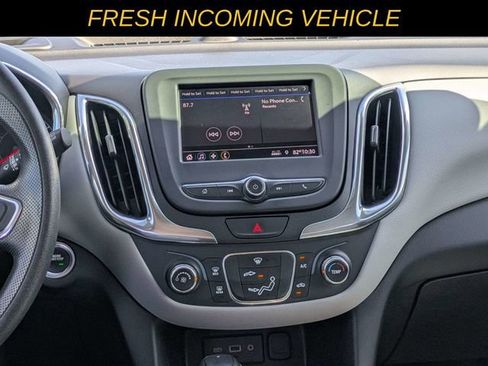 Used 2020 Chevrolet Equinox LS w/ LS Convenience Package FWD image 16