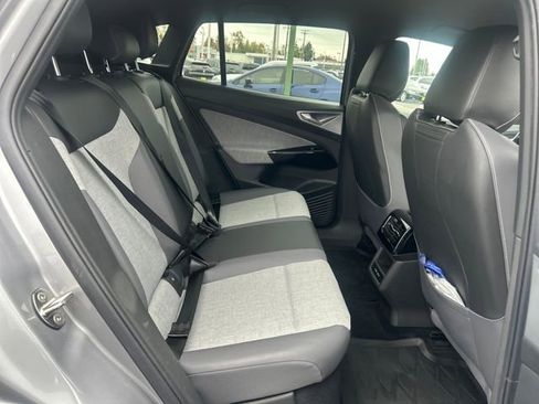 Used 2023 Volkswagen ID.4 Pro image 51