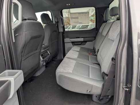 New 2026 Ford F250 XLT w/ FX4 Off-Road Package image 15