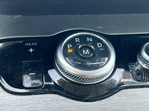 Used 2025 Ford Expedition Platinum AWD/4WD image 30