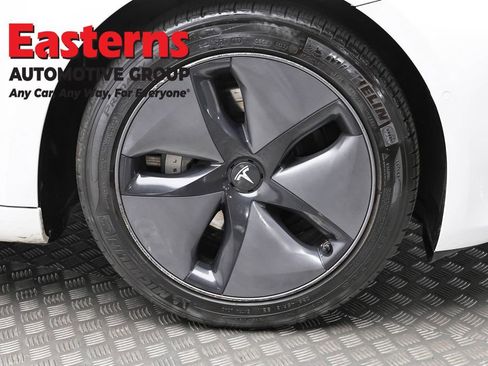 Used 2018 Tesla Model 3 Long Range image 24