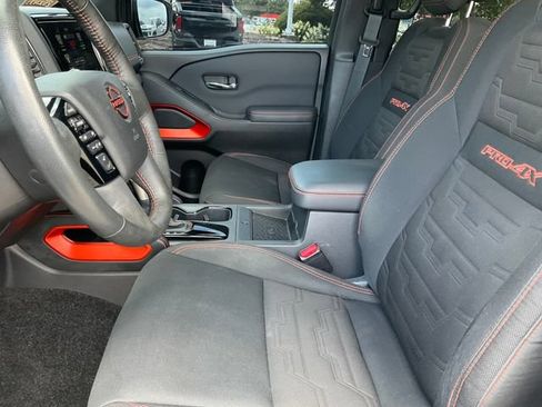 Used 2022 Nissan Frontier PRO-4X AWD/4WD image 5