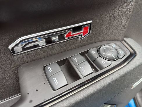 Used 2023 GMC Sierra 1500 AT4 AWD/4WD image 13