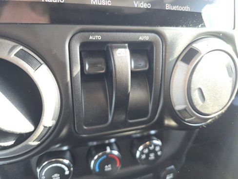 Used 2021 Jeep Cherokee Trailhawk w/ Sun, Sound & Nav Group image 67