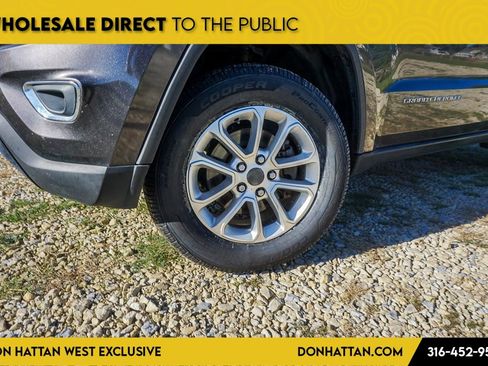 Used 2014 Jeep Grand Cherokee Laredo w/ 18" Wheel & 8.4" Radio Group image 36