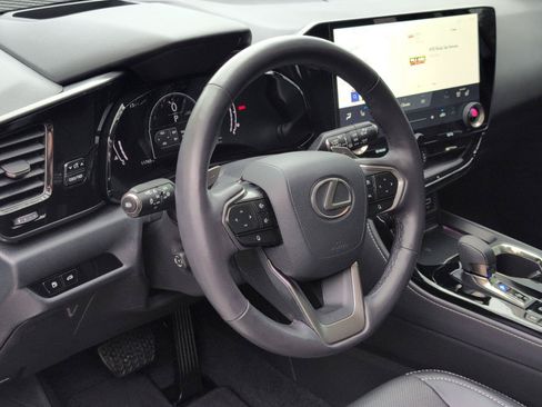 Certified 2025 Lexus NX 350 AWD w/ Accessory Package (Z2) image 7
