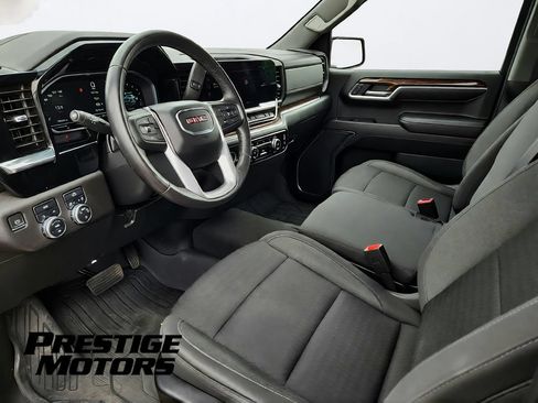 Used 2023 GMC Sierra 1500 SLE w/ Enhanced Capability Package AWD/4WD image 22