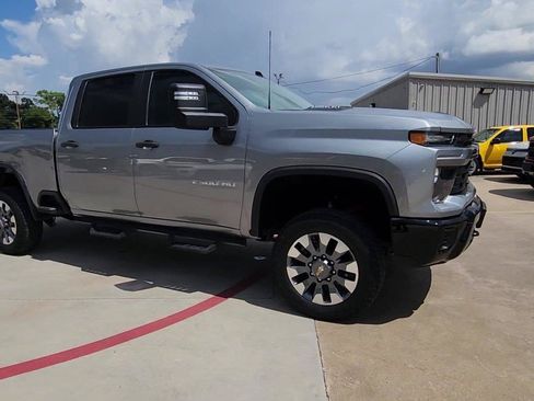 Certified 2025 Chevrolet Silverado 2500 Custom w/ Custom Value Package AWD/4WD image 2
