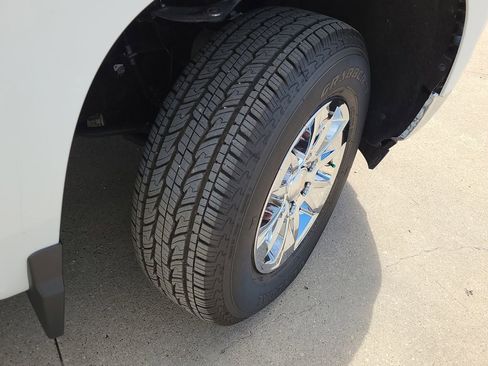 Used 2026 Chevrolet Silverado 1500 LT image 7