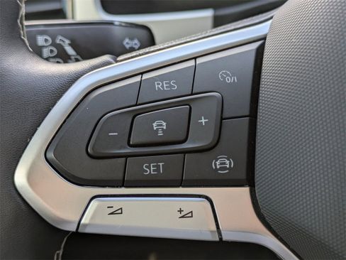 Used 2022 Volkswagen Atlas SE image 25