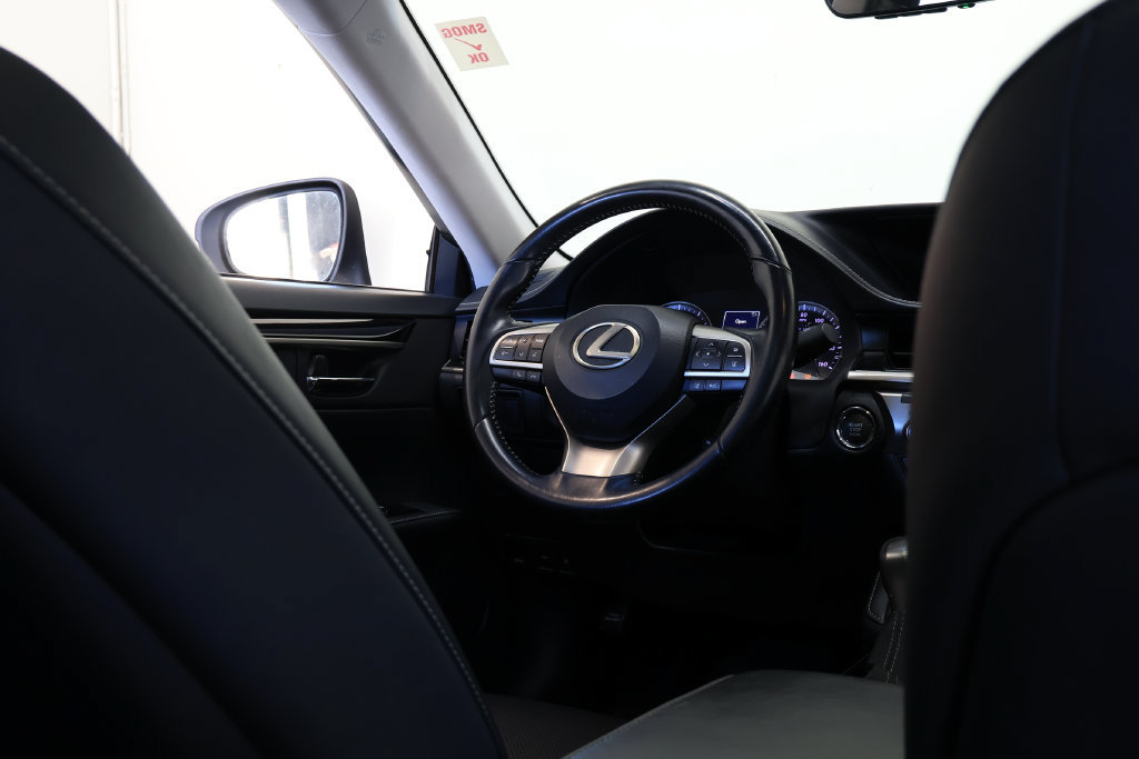 Used 2017 Lexus ES 350 w/ Accessory Package 2 FWD image 23