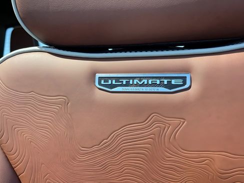 Certified 2025 GMC Sierra 2500 Denali Ultimate image 27