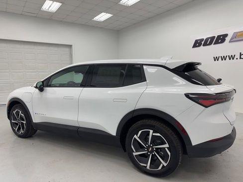 New 2026 Chevrolet Equinox EV LT image 7