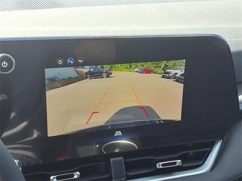 New 2026 Chevrolet Equinox LT AWD/4WD image 16