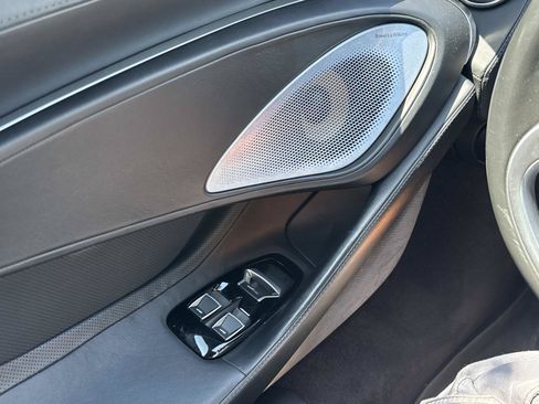 Used 2020 McLaren GT RWD image 13