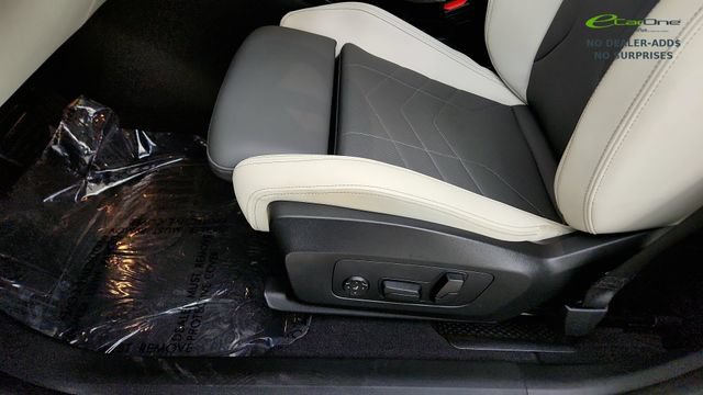 Used 2026 BMW X2 xDrive28i AWD/4WD image 49