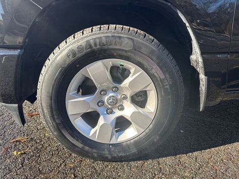 Used 2022 RAM 1500 Big Horn image 9