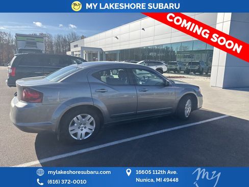 Used 2013 Dodge Avenger SE image 8
