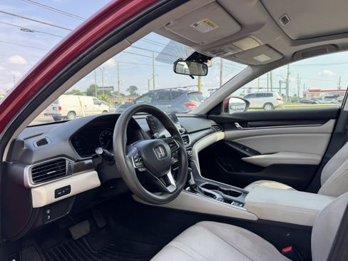 Used 2020 Honda Accord EX image 19