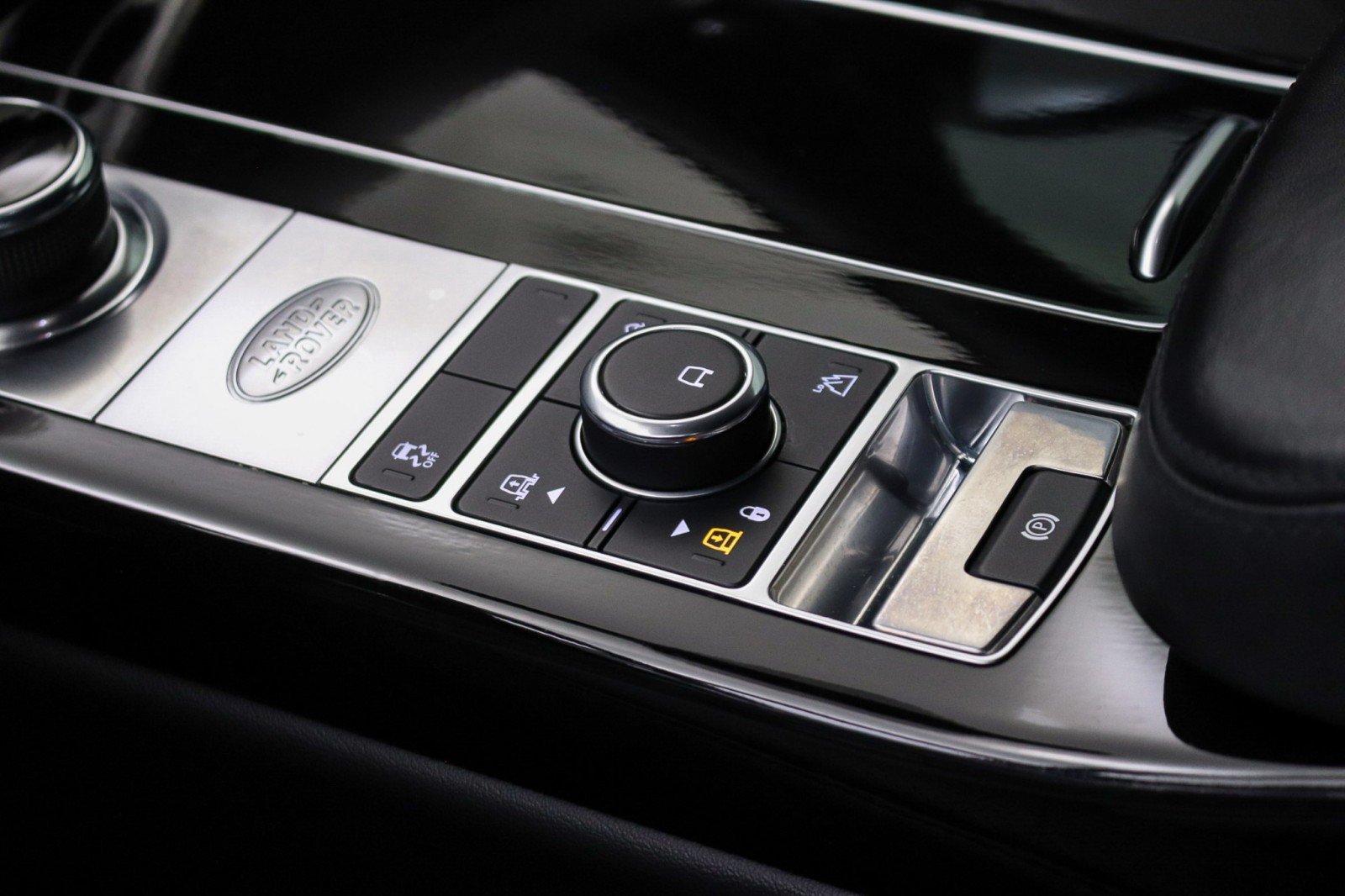 Used 2020 Land Rover Range Rover HSE AWD/4WD image 30